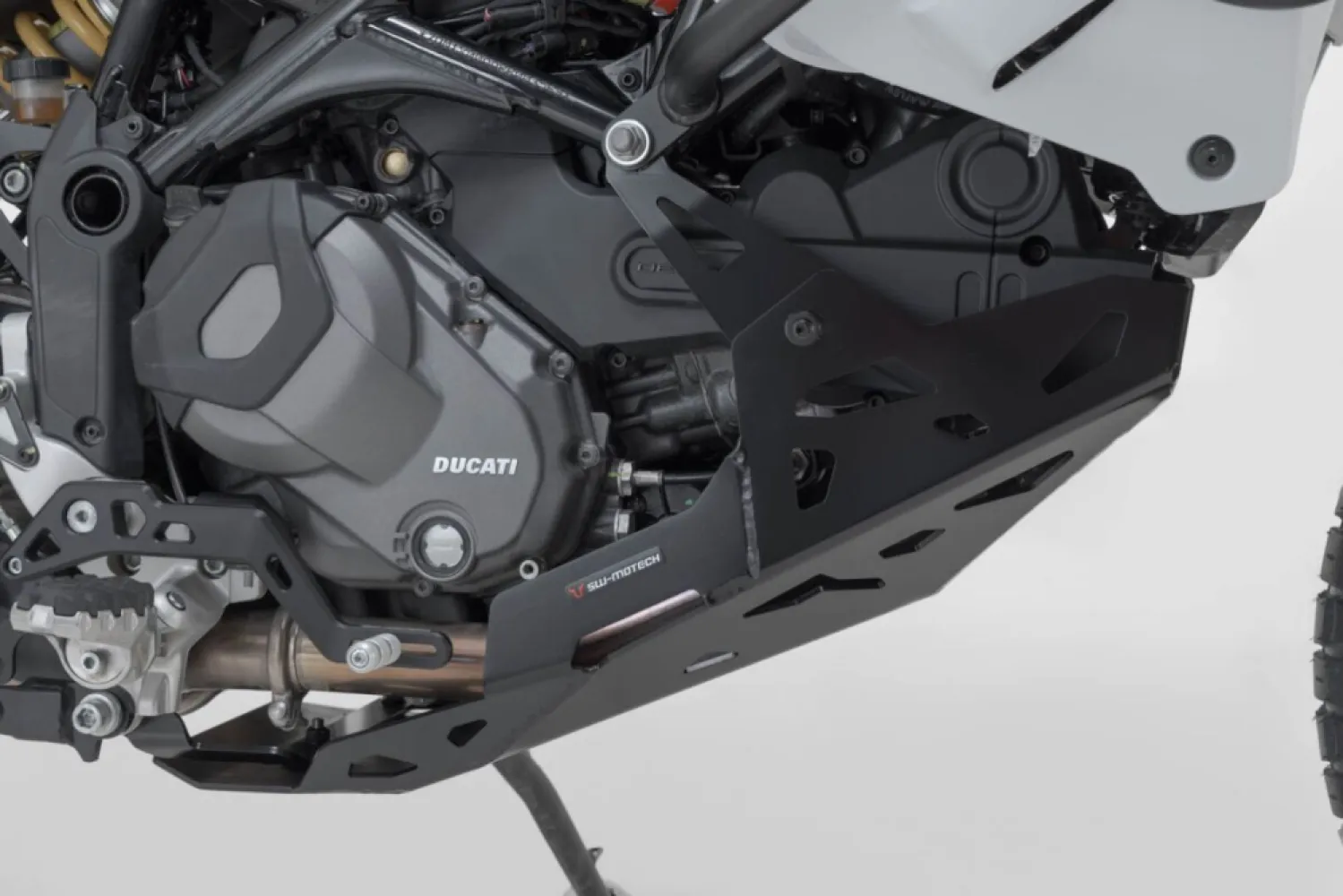 SW-MOTECH - ENGINE GUARD - 05061938
