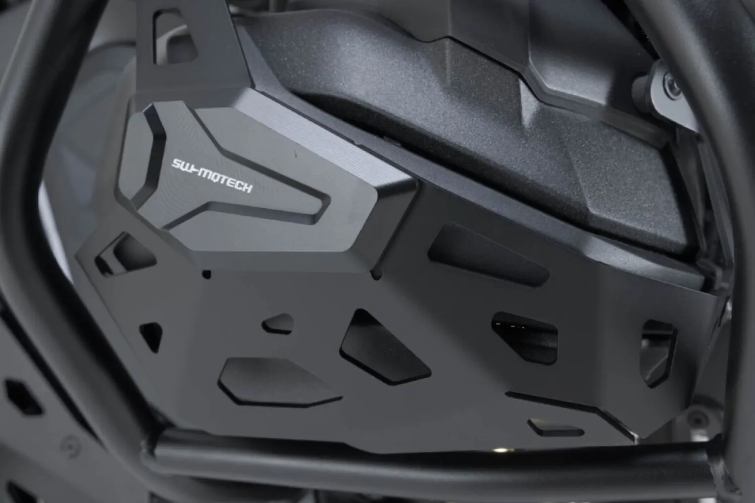 SW-MOTECH - CYLINDER GUARD BLACK R1300GS - 05062150
