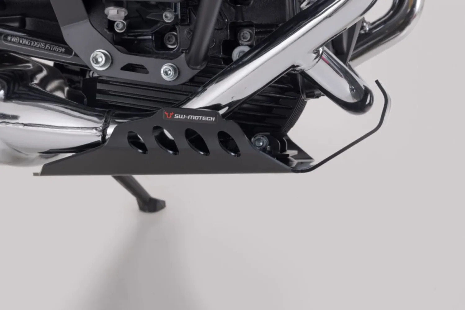 SW-MOTECH - ENGINE GUARD BLACK - 05062342