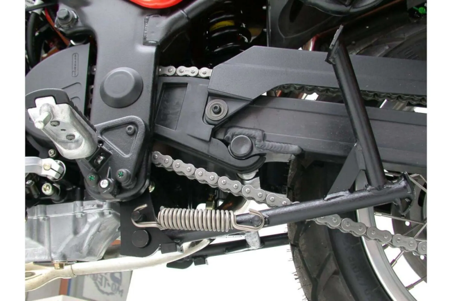 SW-MOTECH - CENTER STAND - 05100544