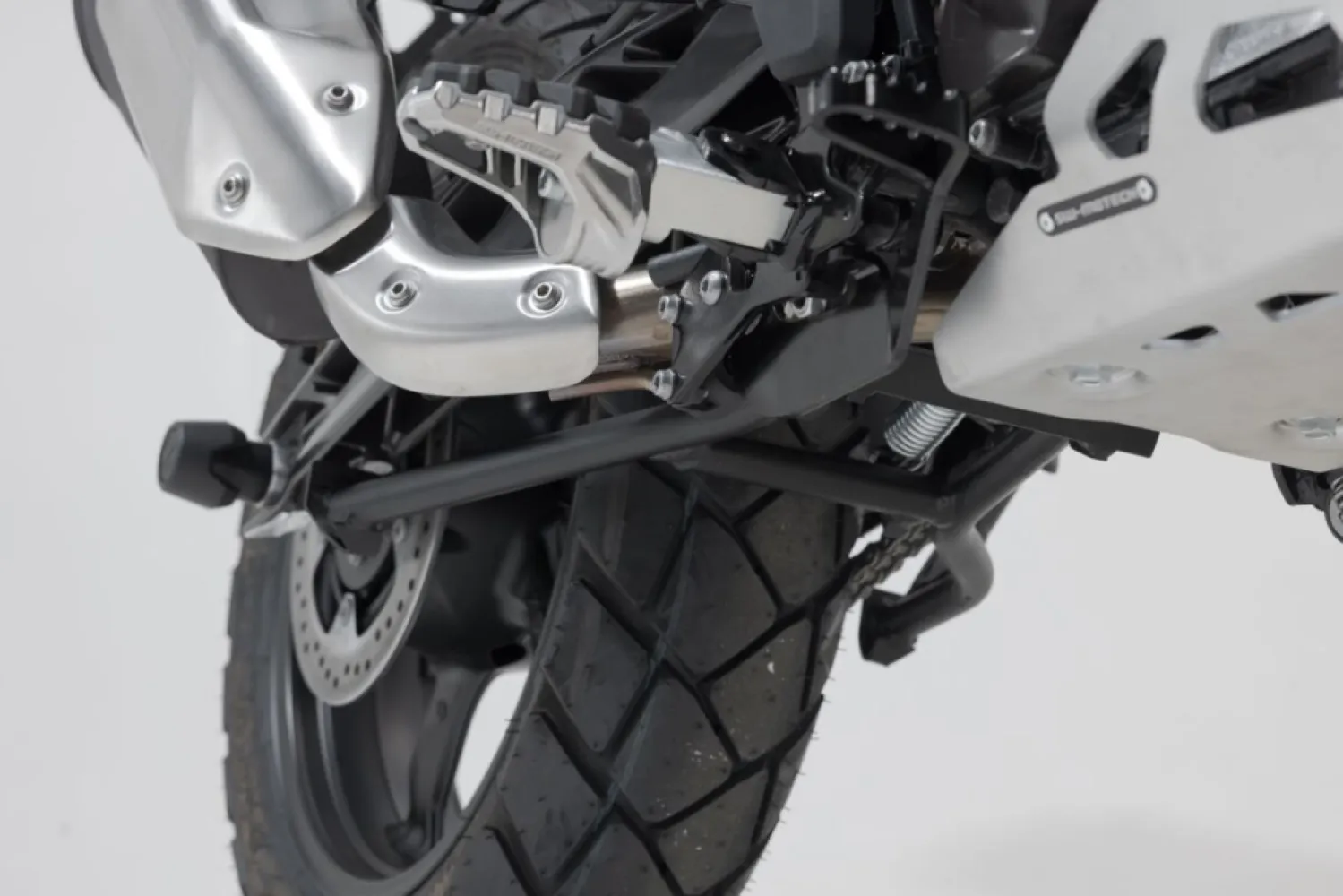 SW-MOTECH - CENTER STAND - 05100616