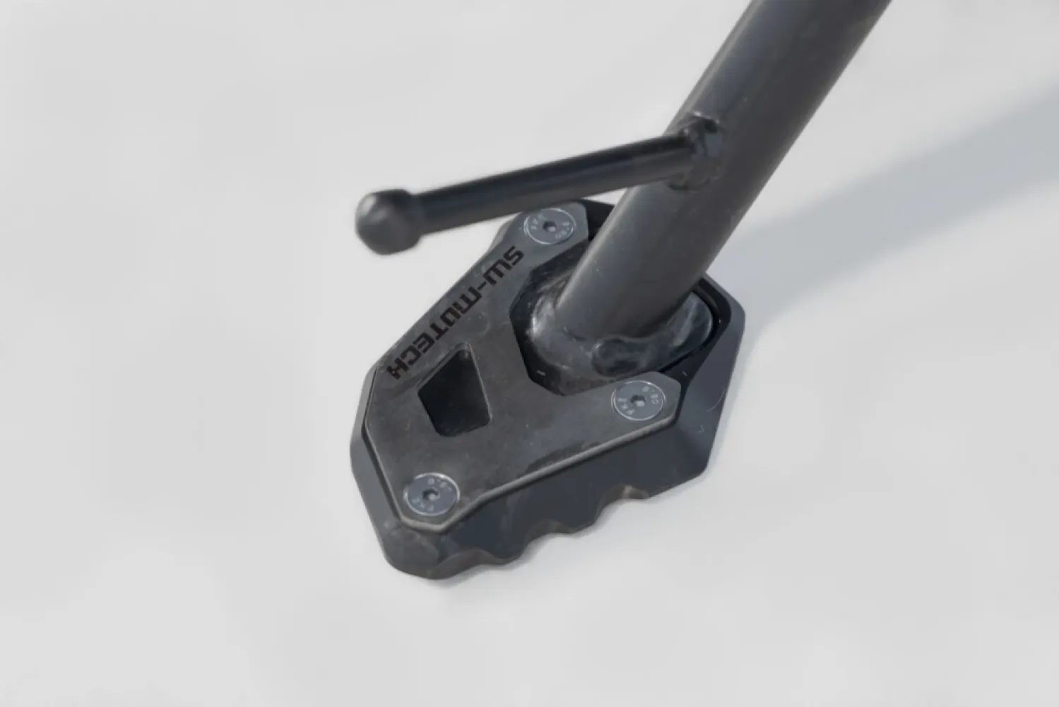 SW-MOTECH - SIDE STAND FOOT EXT - 05100667