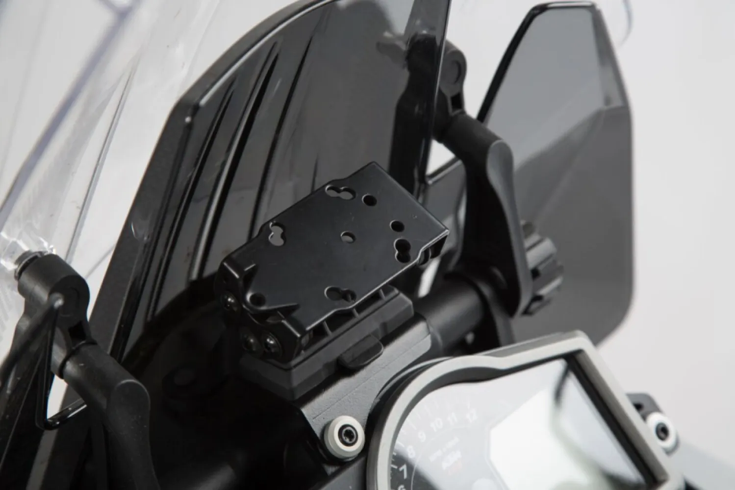 SW-MOTECH - COCKPIT GPS MOUNT - 06030862