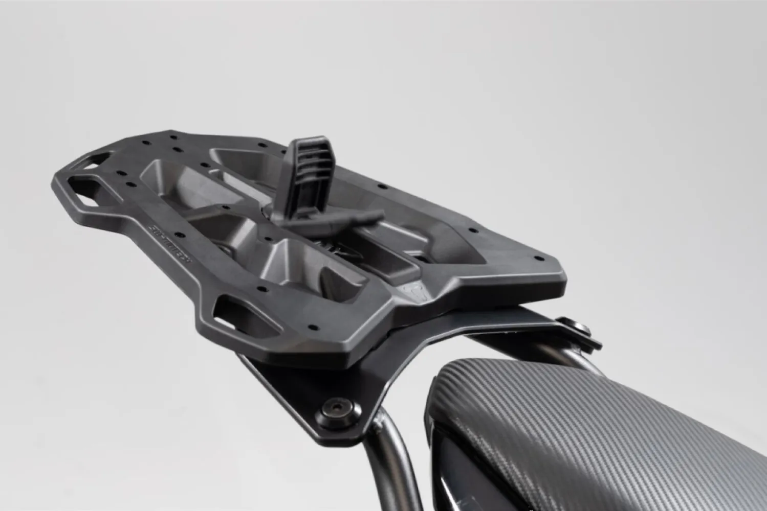 SW-MOTECH - ADAPTER PLATE STREET-RACK - 15101279