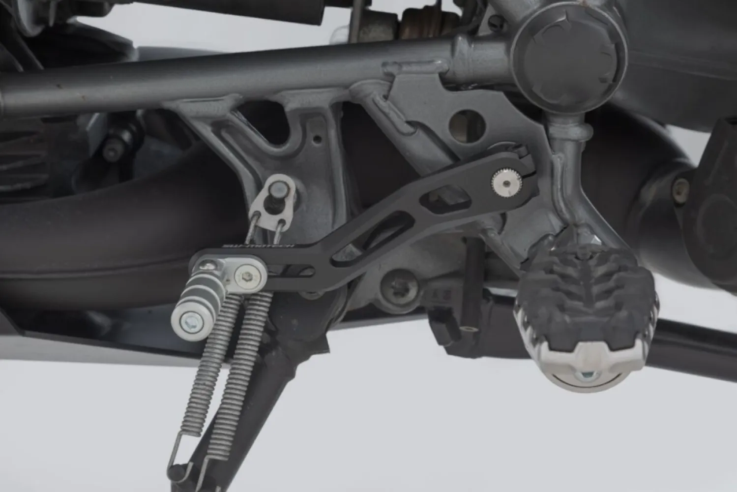 SW-MOTECH - GEAR LEVER - 16021520