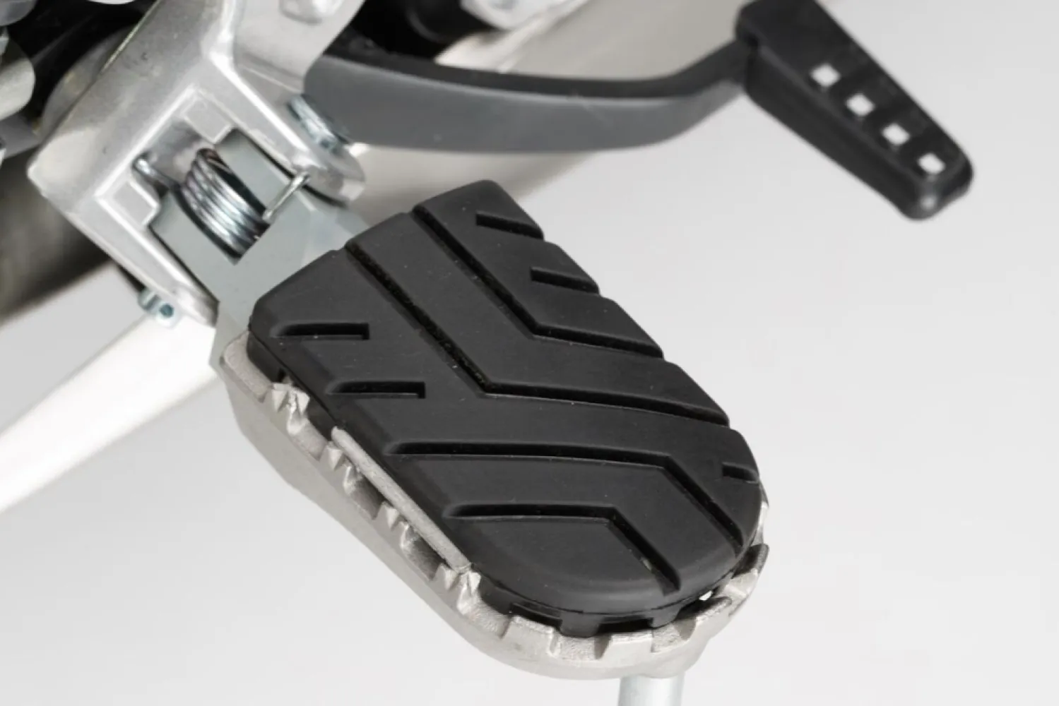 SW-MOTECH - FOOTREST KIT ION - 16202013