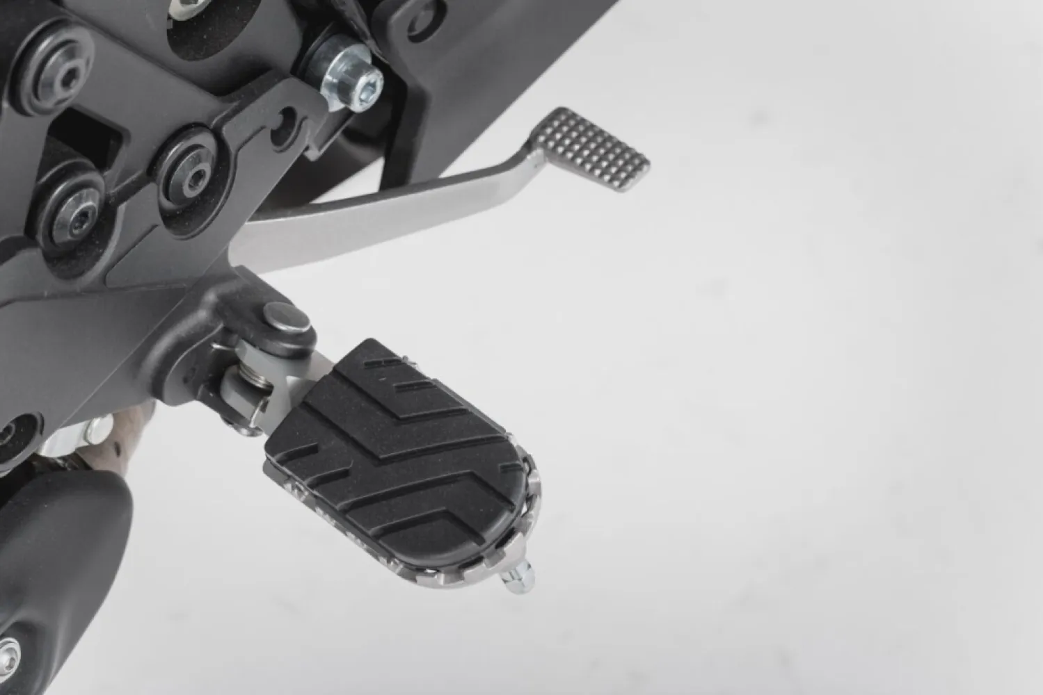 SW-MOTECH - FOOTREST KIT ION - 16202030