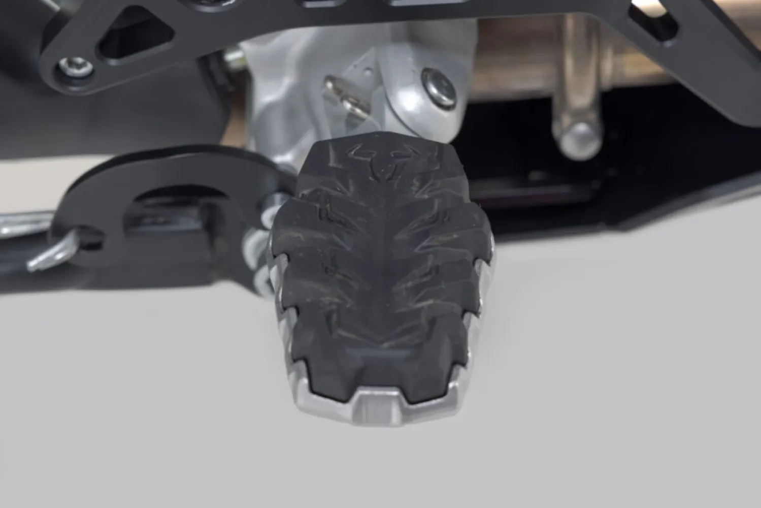 SW-MOTECH - EVO FOOTREST KIT - 16202439