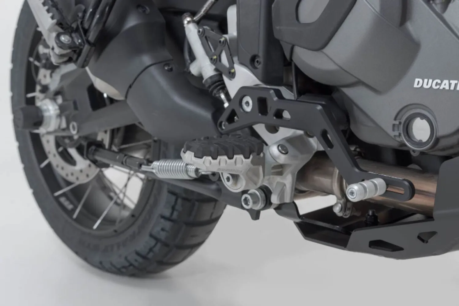 SW-MOTECH - EVO FOOTREST KIT - 16202439