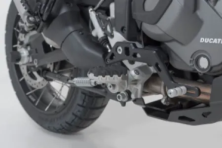 SW-MOTECH - EVO FOOTREST KIT - 16202439