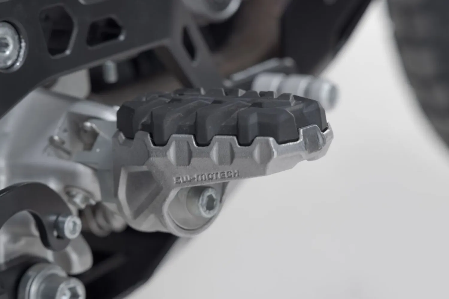 SW-MOTECH - EVO FOOTREST KIT - 16202439