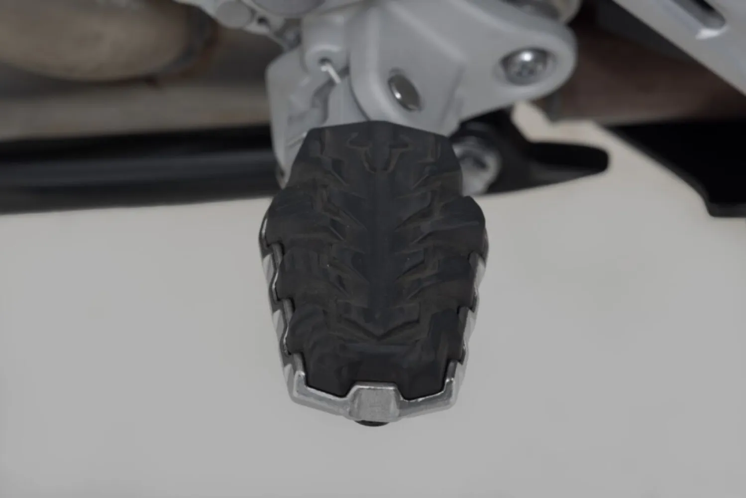 SW-MOTECH - EVO FOOTREST KIT - 16202463