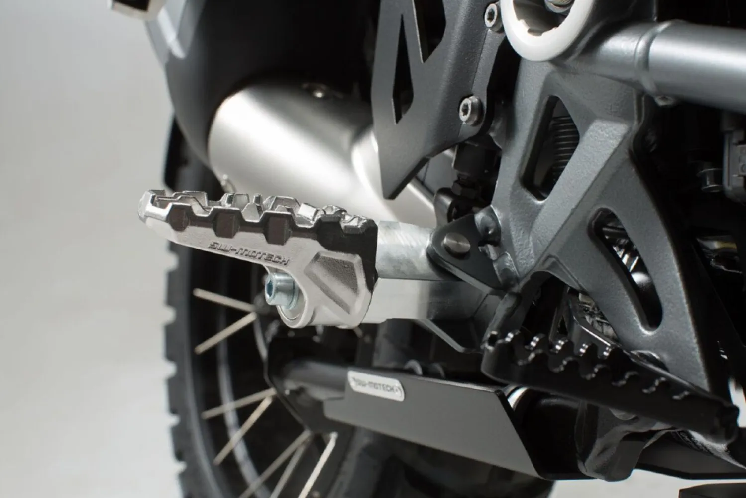 SW-MOTECH - FOOTREST KIT EVO - 16202607