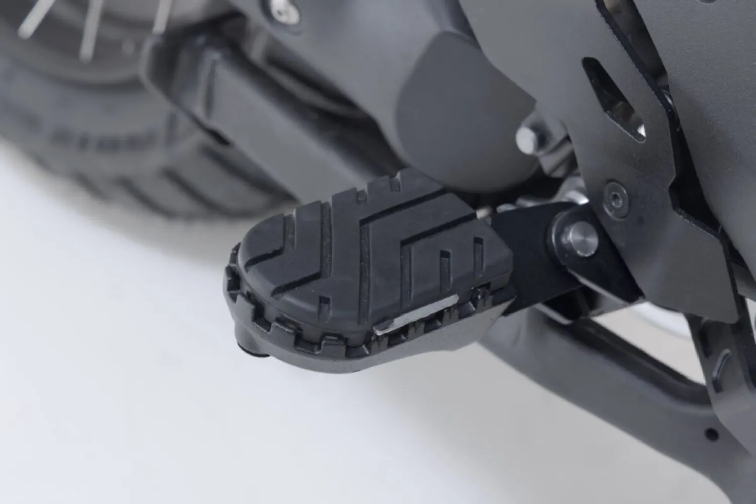 SW-MOTECH - FOOTREST KIT ION - 16202686