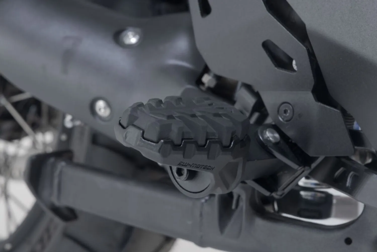 SW-MOTECH - EVO FOOTREST KIT - 16202718