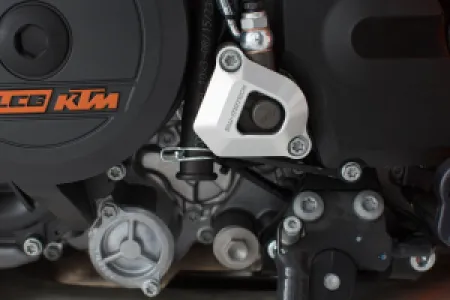 SW-MOTECH - CLUTCH SLAVE CYL GUARD - 17310710