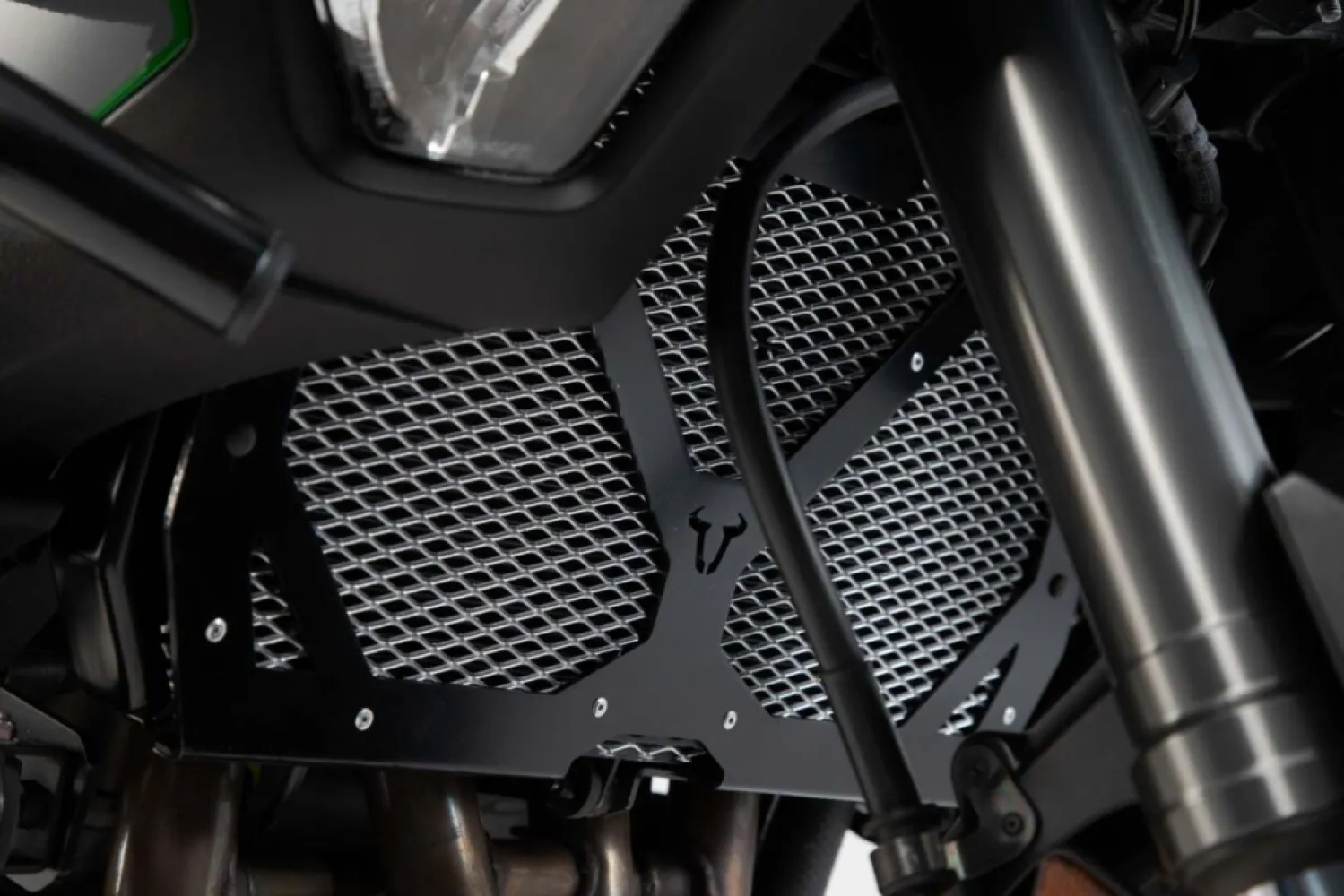 SW-MOTECH - RADIATOR GUARD - 19040209