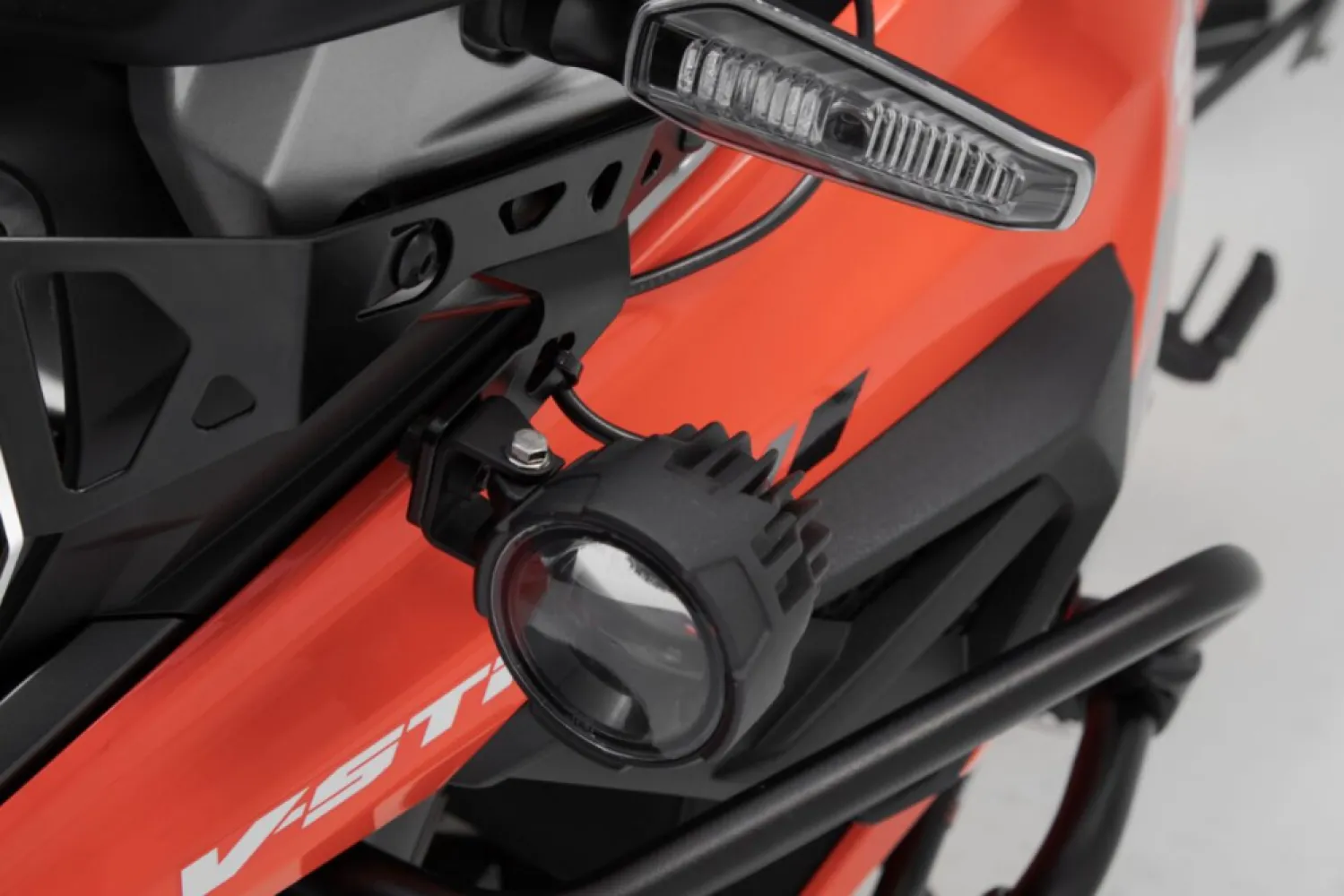 SW-MOTECH - EVO FOG LIGHT V-STROM1050 - 20012776