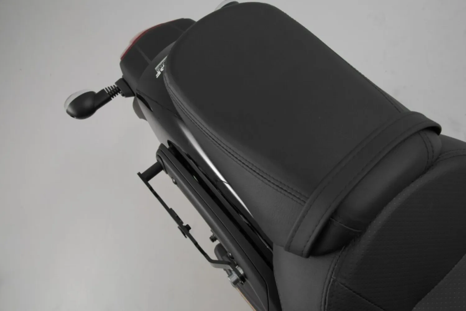 SW-MOTECH - LEGEND GEAR SIDEBAG SYS LH - 35011966
