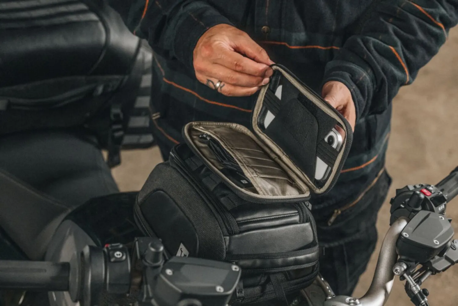 SW-MOTECH - SMARTPHONE BAG LEGEND LA11 - 35020758