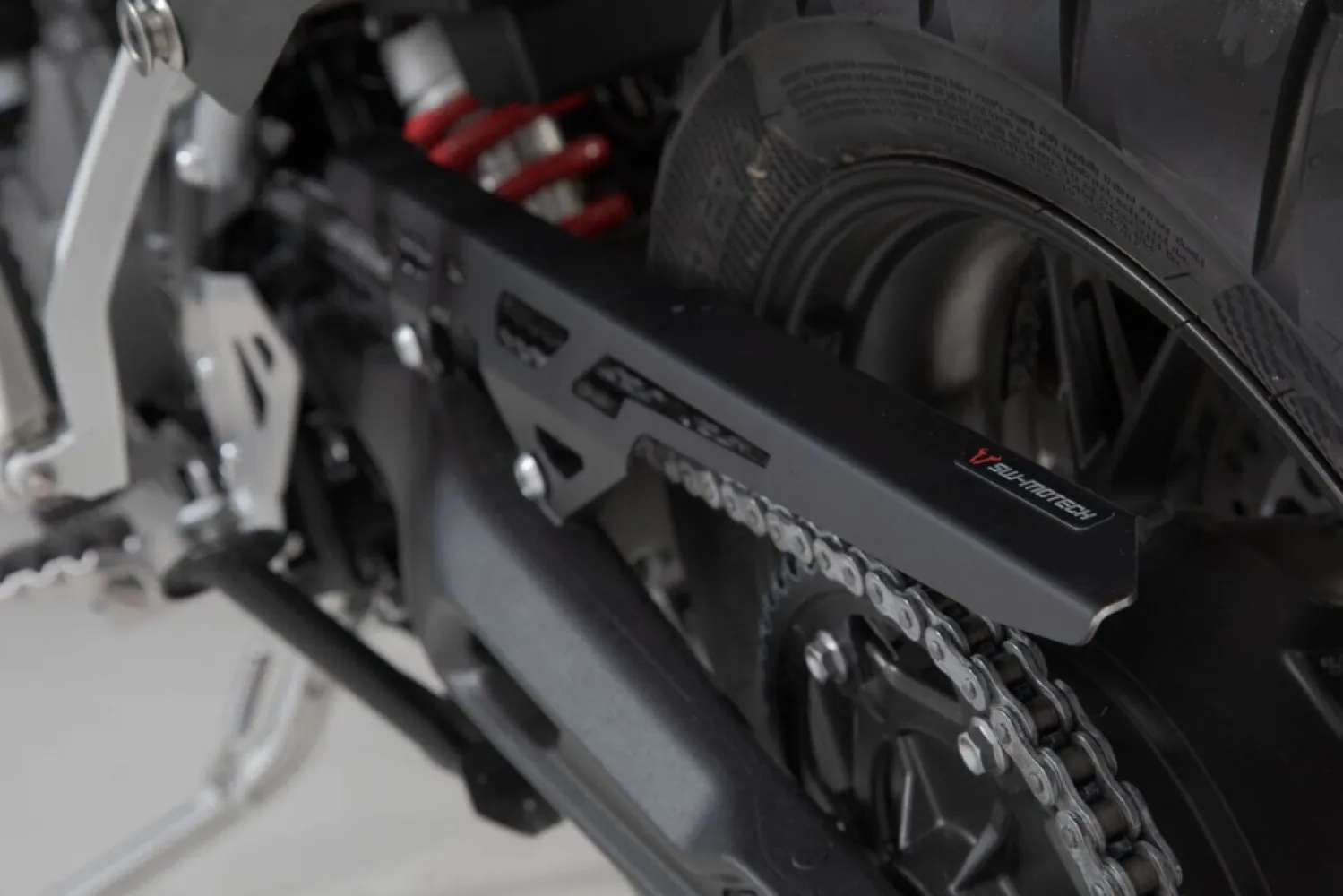 SW-MOTECH - CHAIN GUARD - 12020136