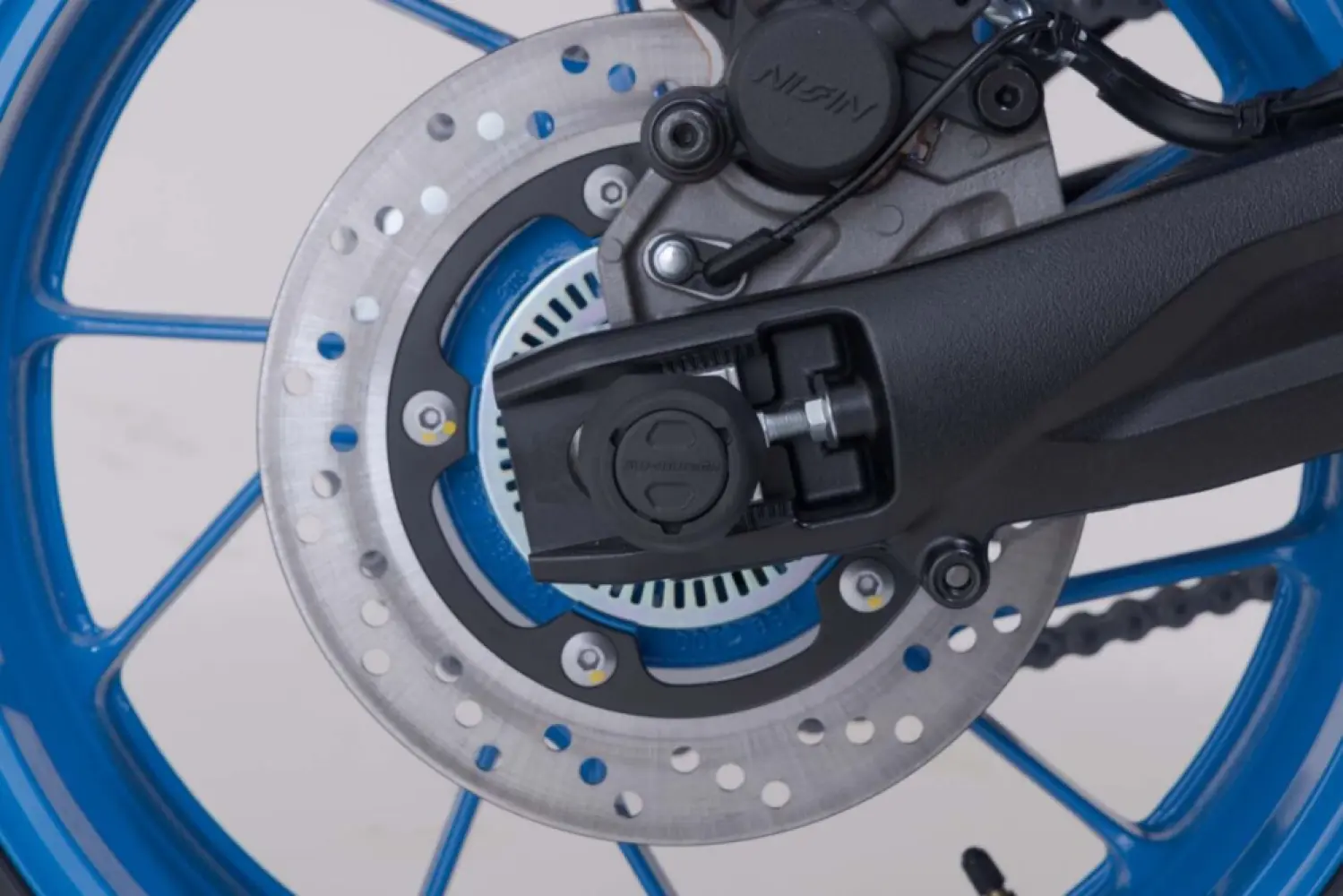 SW-MOTECH - FRONT AXLE SLIDER SET - 05052427