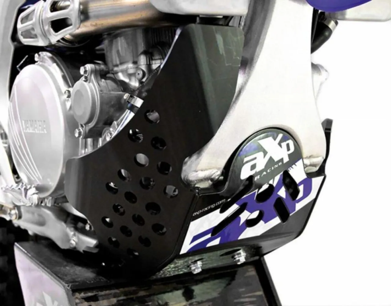AXP RACING - SKID PLATE 6MM YZ/XE250F BK - 05061993