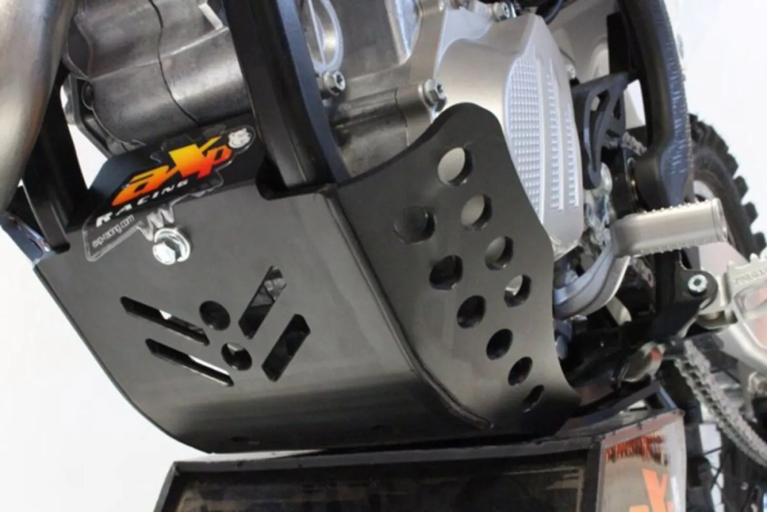 AXP RACING - SKID PLATE 6MM MC450F 21-23 BK - 05062003