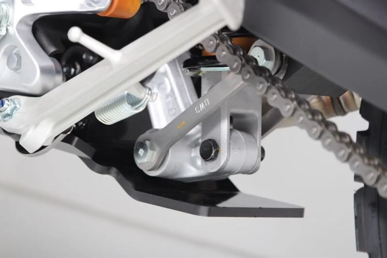 AXP RACING - ADV SKID PLATE T7 EURO5 BK - 05062419