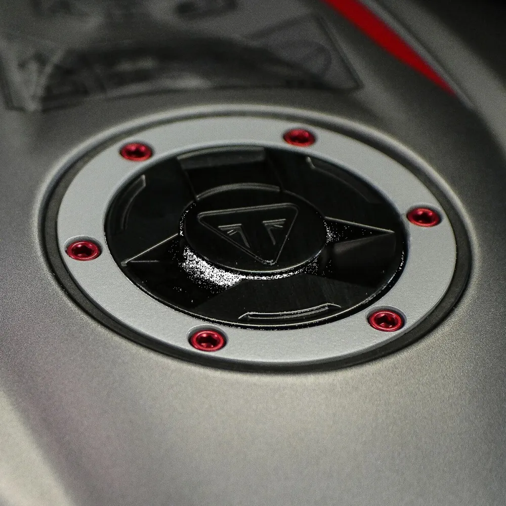 PRO BOLT - BOLT KIT FUEL CAP RED - 07040103