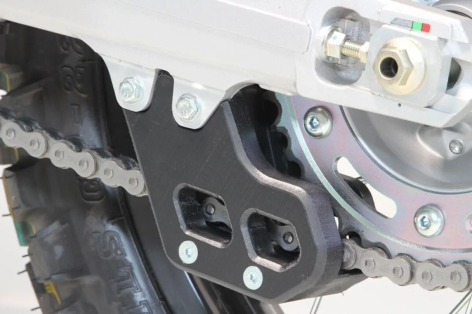 AXP RACING - CHAIN GUIDE CRF250/300L BK - 12311677