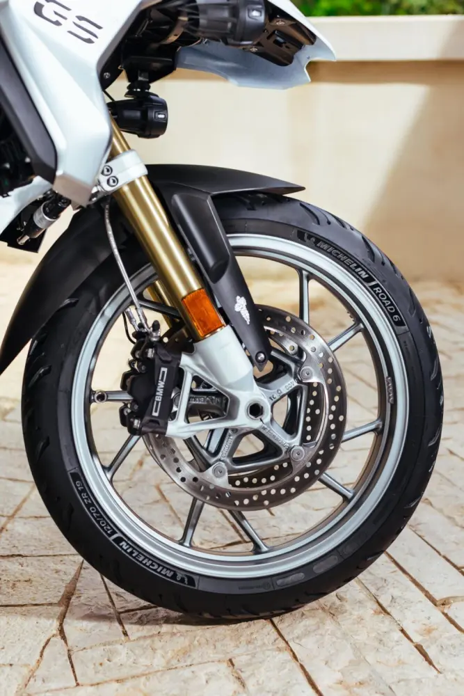 MICHELIN - RD6 120/70ZR17 (58W) TL - 03010946