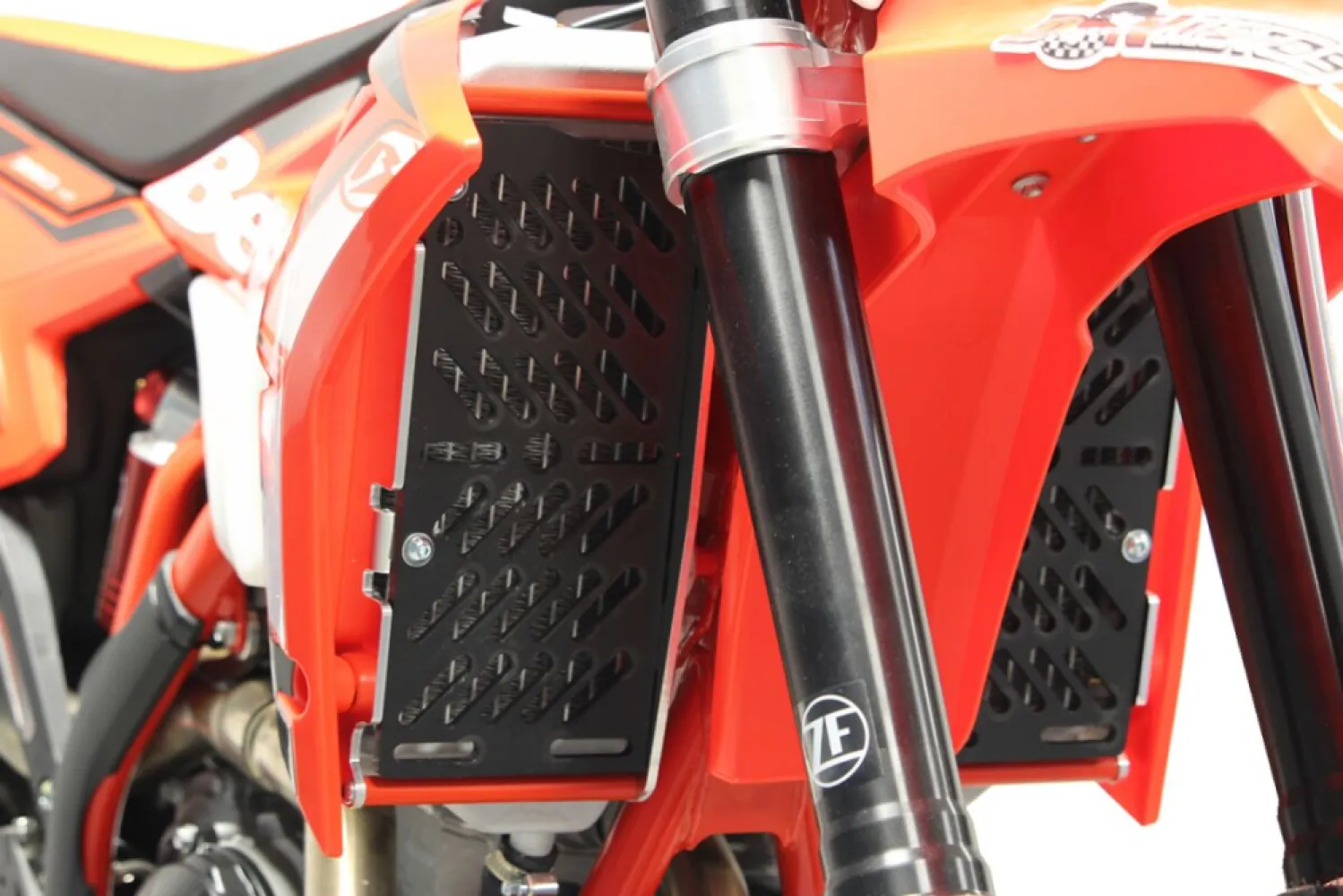 AXP RACING - XTREM RADIATOR GUARDS BETA 125 - 19010931