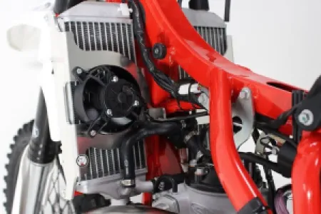 AXP RACING - RADIATOR BRACE RR125-300 20-23 - 19010942