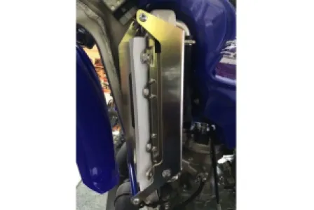 AXP RACING - RADIATOR BRACE YZ125 BL - 19010946
