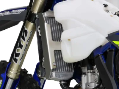 AXP RACING - RADIATOR BRACE SHERCO 24- BK - 19010951