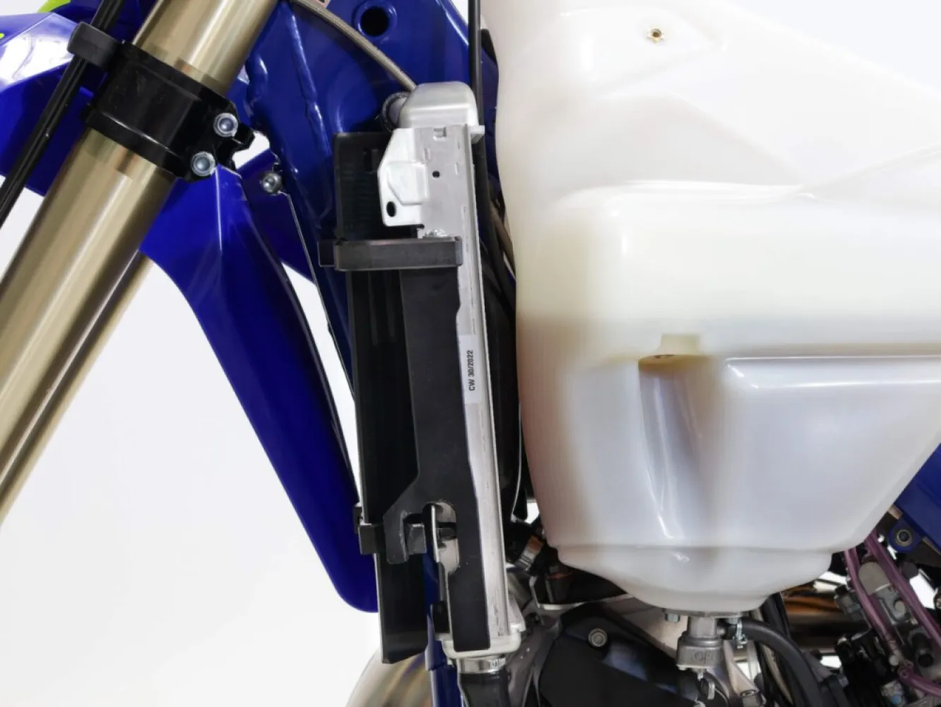 AXP RACING - HDPE RADIATOR BRACES BK - 19010955
