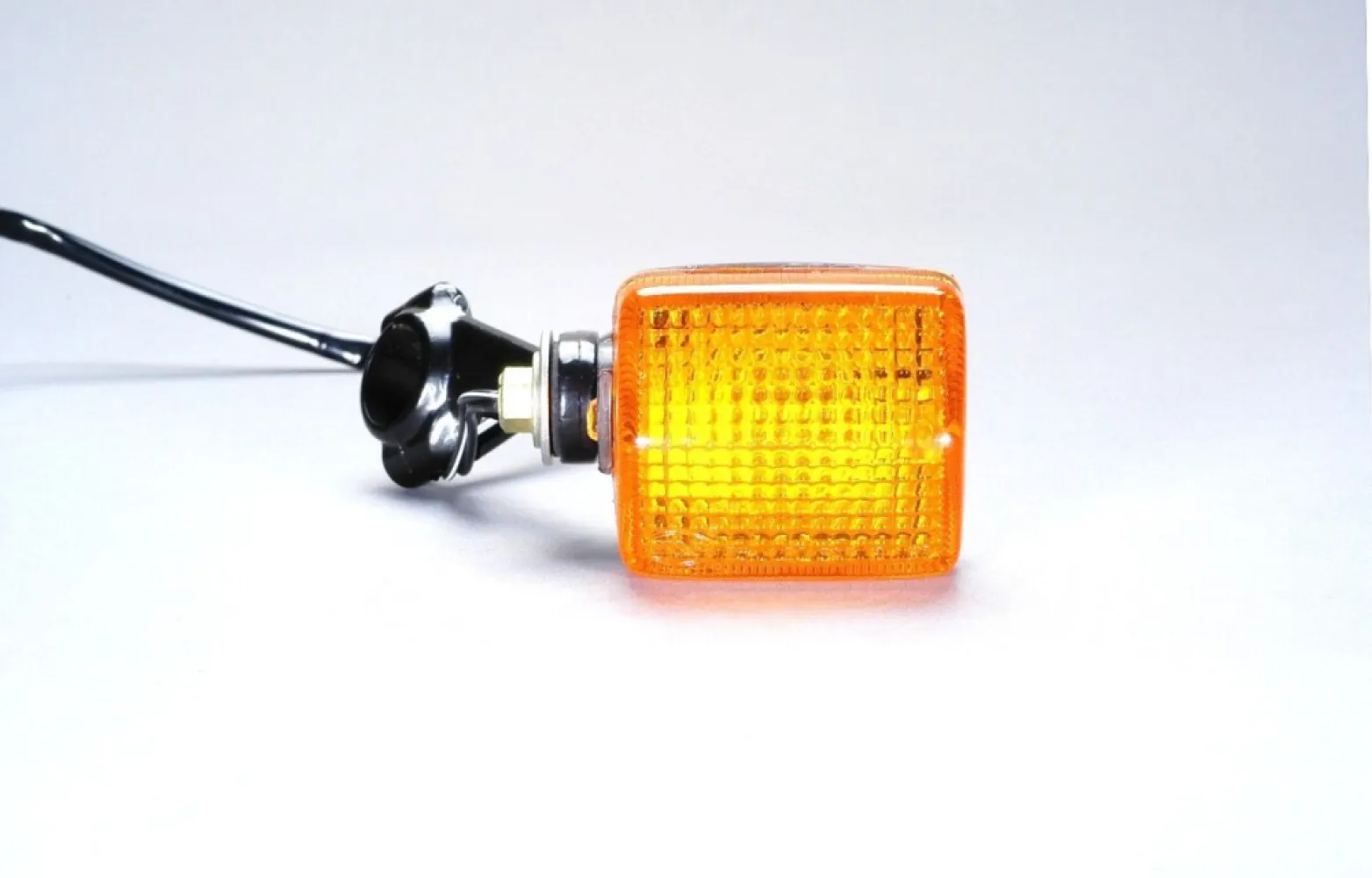 K&S TECHNOLOGIES - TURN SIGNAL AMBER HO FR - 20200657
